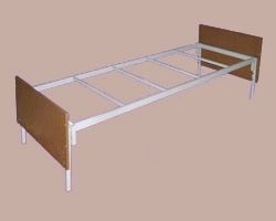 Кровать на 4-х рейках с настилом ДСП, спинки ЛДСП, 1900х900